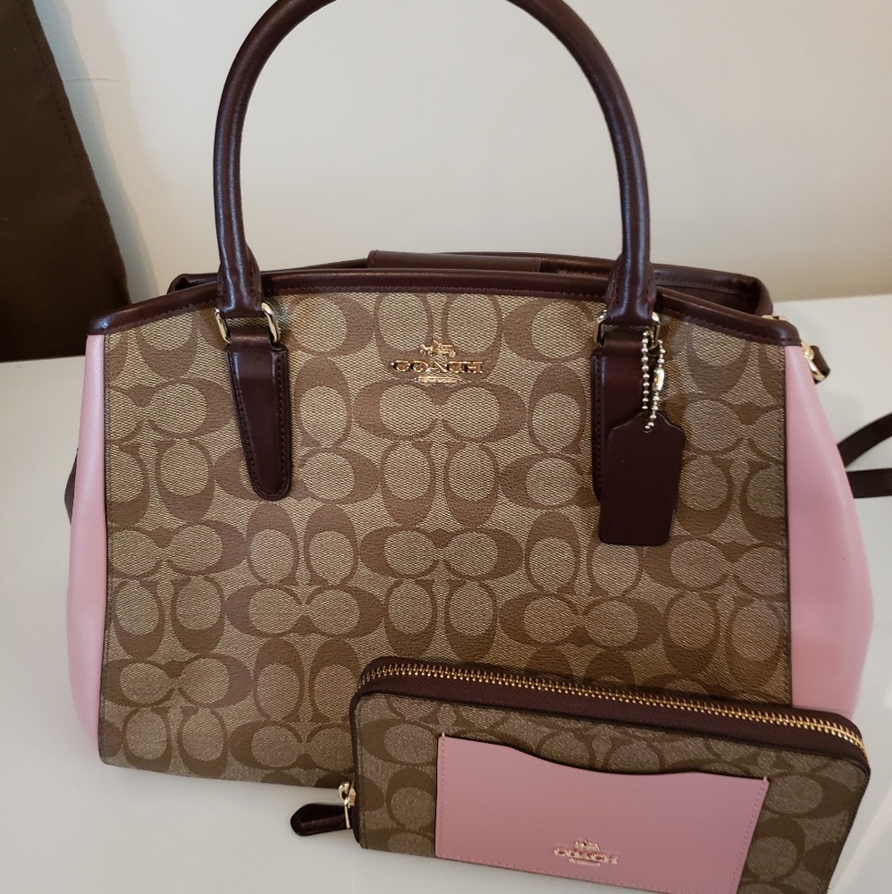 👜Authentic coach purse and matching wallet👜